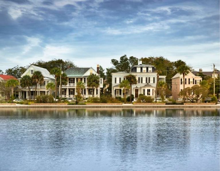 Larger Homes, Smaller Yards: The Changing Face of South Carolina’s Housing Trends